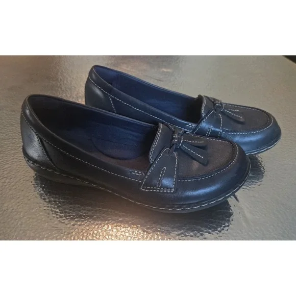 eyeshadow that matches blue dress Women's Caldise Leather Low Heel Dress Shoes - Navy Leather main image 1